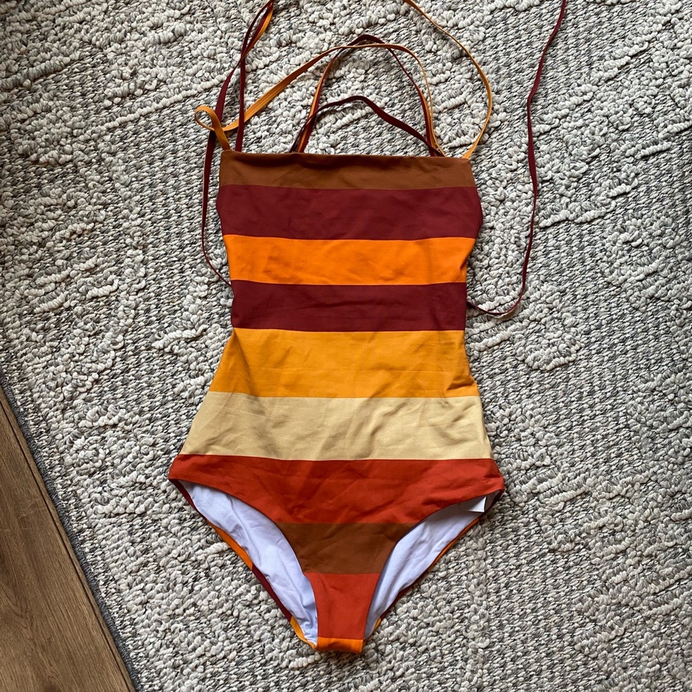- Cala de la Cruz Lorna One-Piece Swimsuit - Picture 8 of 9